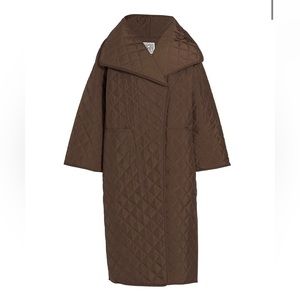 Toteme Signature Quilted Coat